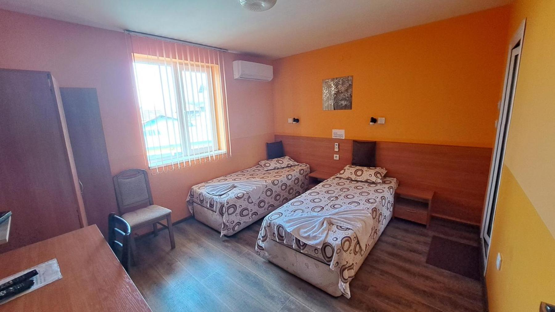 Hotel Toni Bukovluk Exterior photo